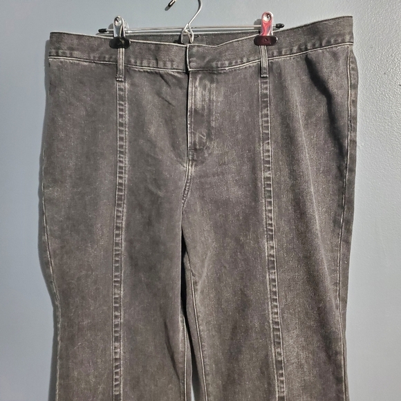 Express Gray Flare Wide Leg Jeans - Picture 2 of 11